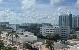 Copropriété – Collins Avenue, Miami, Floride,  Etats-Unis. $930,000