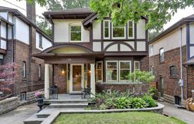 Maison en ville – York, Toronto, Ontario,  Canada. C$2,063,000