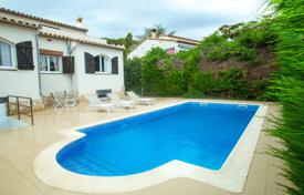 5 pièces villa 300 m² à Castell Platja d'Aro, Espagne. 5,200 € par semaine