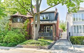 5 pièces maison en ville à Old Toronto, Canada. C$2,213,000