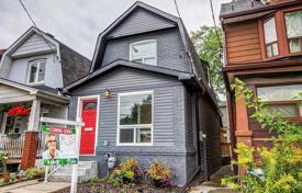 Maison en ville – Woodbine Avenue, Toronto, Ontario,  Canada. C$982,000