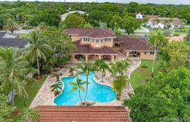 8 pièces villa 761 m² en Miami, Etats-Unis. $1,950,000