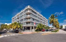 Copropriété – Miami Beach, Floride, Etats-Unis. $749,000