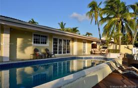 Villa – North Miami Beach, Floride, Etats-Unis. 1,590,000 €
