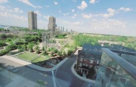 1 pièces appartement à The Queensway, Canada. C$698,000