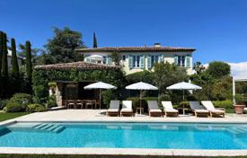 Villa – Mandelieu-la-Napoule, Côte d'Azur, France. Price on request