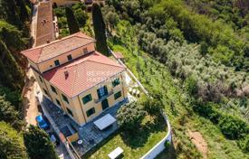 Villa – Lucques, Toscane, Italie. 1,500,000 €