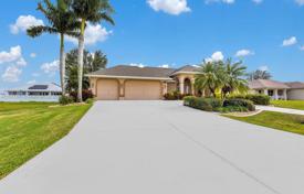 Maison en ville – Cape Coral, Floride, Etats-Unis. $499,000