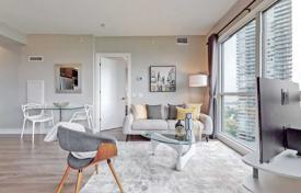 2 pièces appartement à Lake Shore Boulevard West, Canada. C$776,000