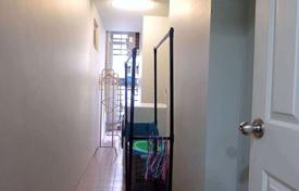3 pièces appartement en copropriété à Huai Khwang, Thaïlande. $444,000