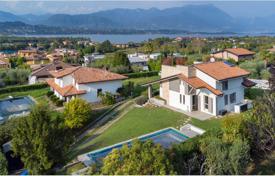 Villa – Manerba del Garda, Lombardie, Italie. 1,260,000 €