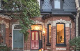 Maison mitoyenne – Old Toronto, Toronto, Ontario,  Canada. C$2,296,000