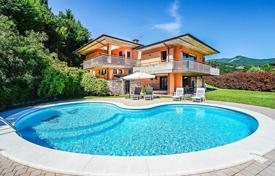 Villa 350 m² à Salò, Italie. 860,000 €