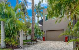 Villa – Fort Lauderdale, Floride, Etats-Unis. 2,246,000 €