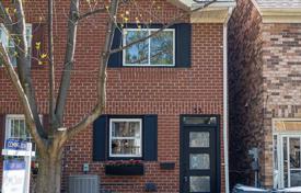 Maison mitoyenne – Old Toronto, Toronto, Ontario,  Canada. C$1,114,000