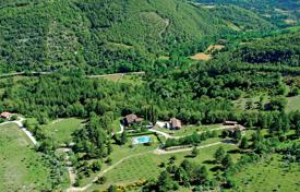 18 pièces villa 800 m² en Toscane, Italie. 1,900,000 €