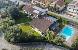 Villa – Lonato del Garda, Lombardie, Italie. 1,590,000 €