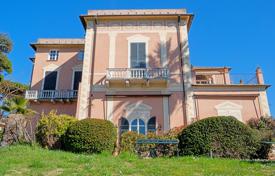 Appartement – Gênes, Ligurie, Italie. Price on request