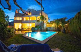 5 pièces villa 400 m² à Miami Platja, Espagne. 5,600 € par semaine