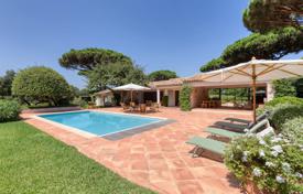 6 pièces villa à Saint Tropez, France. 10,000 € par semaine