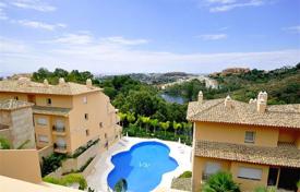Appartement – Nueva Andalucia, Marbella, Andalousie,  Espagne. 549,000 €