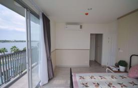 2 pièces appartement en copropriété en Nonthaburi, Thaïlande. $167,000