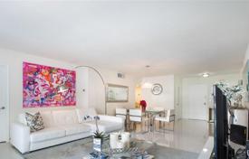 Appartement – Bal Harbour, Floride, Etats-Unis. $825,000