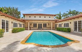Villa – Miami, Floride, Etats-Unis. $2,794,000
