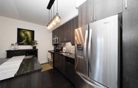Appartement – The Queensway, Toronto, Ontario,  Canada. C$734,000