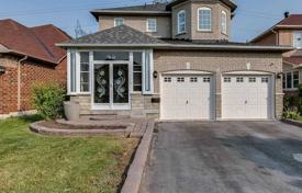Maison en ville – Scarborough, Toronto, Ontario,  Canada. C$1,168,000