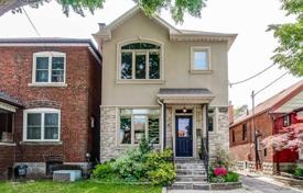 Maison en ville – Glenholme Avenue, York, Toronto,  Ontario,   Canada. C$1,477,000