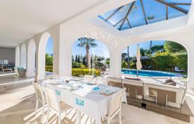 5 pièces villa à Cannes, France. 12,000 € par semaine