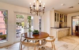 Maison en ville – Coral Gables, Floride, Etats-Unis. $5,899,000