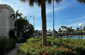 Copropriété – Hallandale Beach, Floride, Etats-Unis. $335,000