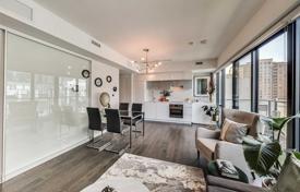 3 pièces appartement à Roehampton Avenue, Canada. C$1,087,000