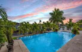 Maison en ville – Fort Myers, Floride, Etats-Unis. $799,000