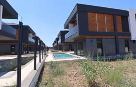 Villas Individuelles Dans Une Résidence Luxueuse à Dosemealti Antalya. $1,186,000
