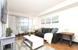 Appartement – Blue Jays Way, Old Toronto, Toronto,  Ontario,   Canada. C$763,000