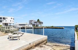 Maison en ville – Key Largo, Floride, Etats-Unis. $2,489,000
