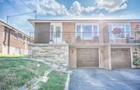 4 pièces maison mitoyenne à North York, Canada. C$948,000