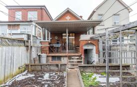 Maison en ville – York, Toronto, Ontario,  Canada. C$1,283,000