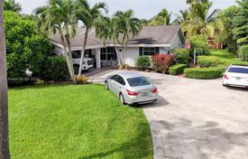 Maison en ville – Davie, Broward, Floride,  Etats-Unis. $1,249,000