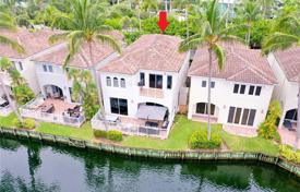 Maison en ville – Aventura, Floride, Etats-Unis. $1,376,000