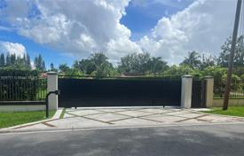 Maison en ville – West End, Miami, Floride,  Etats-Unis. $3,400,000