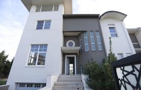 6 pièces villa 590 m² en Beylikdüzü, Turquie. $2,850,000