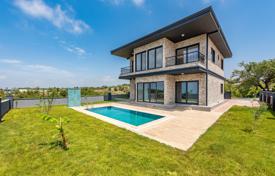 4 pièces villa 240 m² à Avsallar, Turquie. $444,000