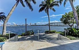 Copropriété – West Palm Beach, Floride, Etats-Unis. $815,000