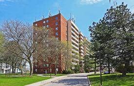 7 pièces appartement à North York, Canada. C$708,000