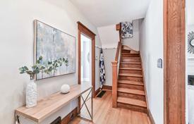 3 pièces maison mitoyenne à East York, Canada. C$1,330,000