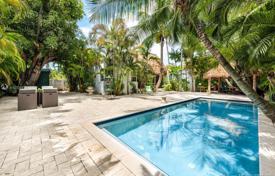 6 pièces villa 223 m² à Miami Beach, Etats-Unis. 1,374,000 €
